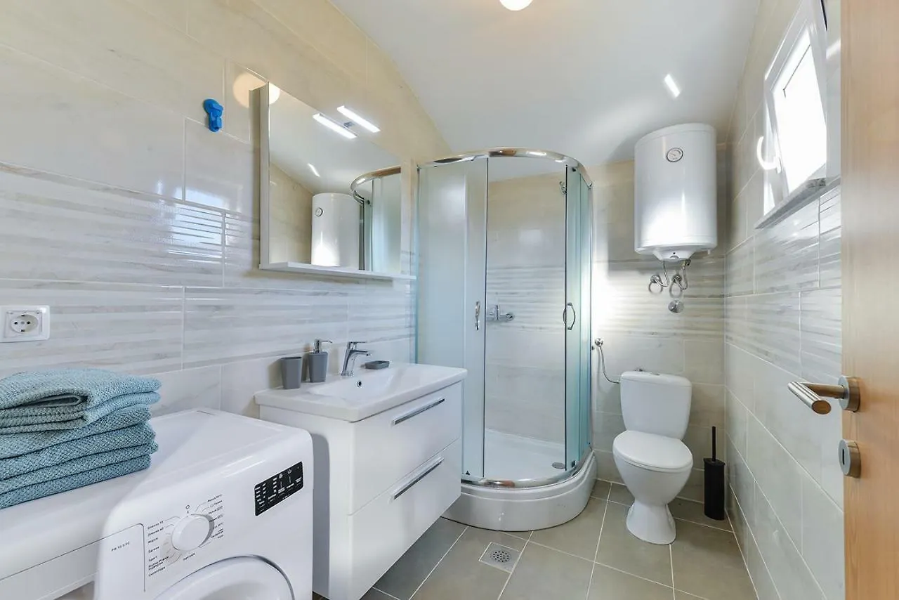 Apartment Galijot Vir